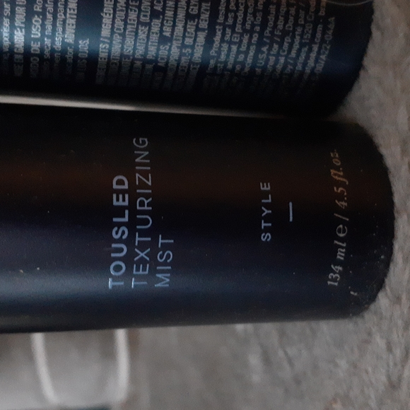 Monat Tousled Texturizing Mist - Picture 2 of 3